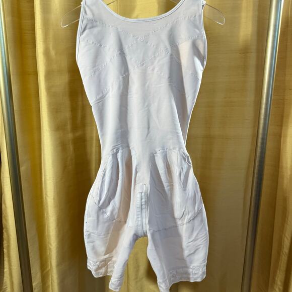 Curvy Body Stage 1 Knee Length Post Lipo BBL Faja - Picture 4 of 15